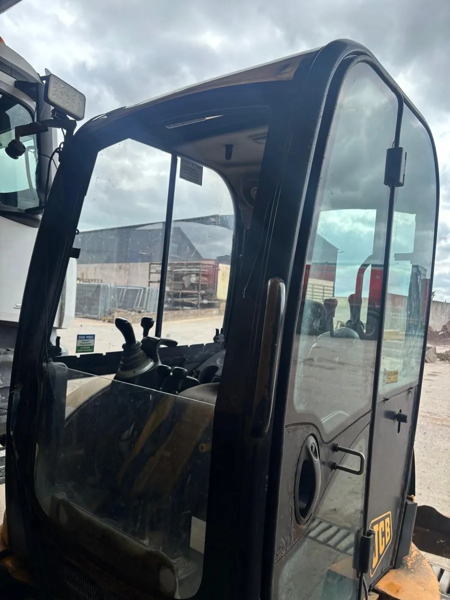 Jcb 3ton 2017 - Image 1