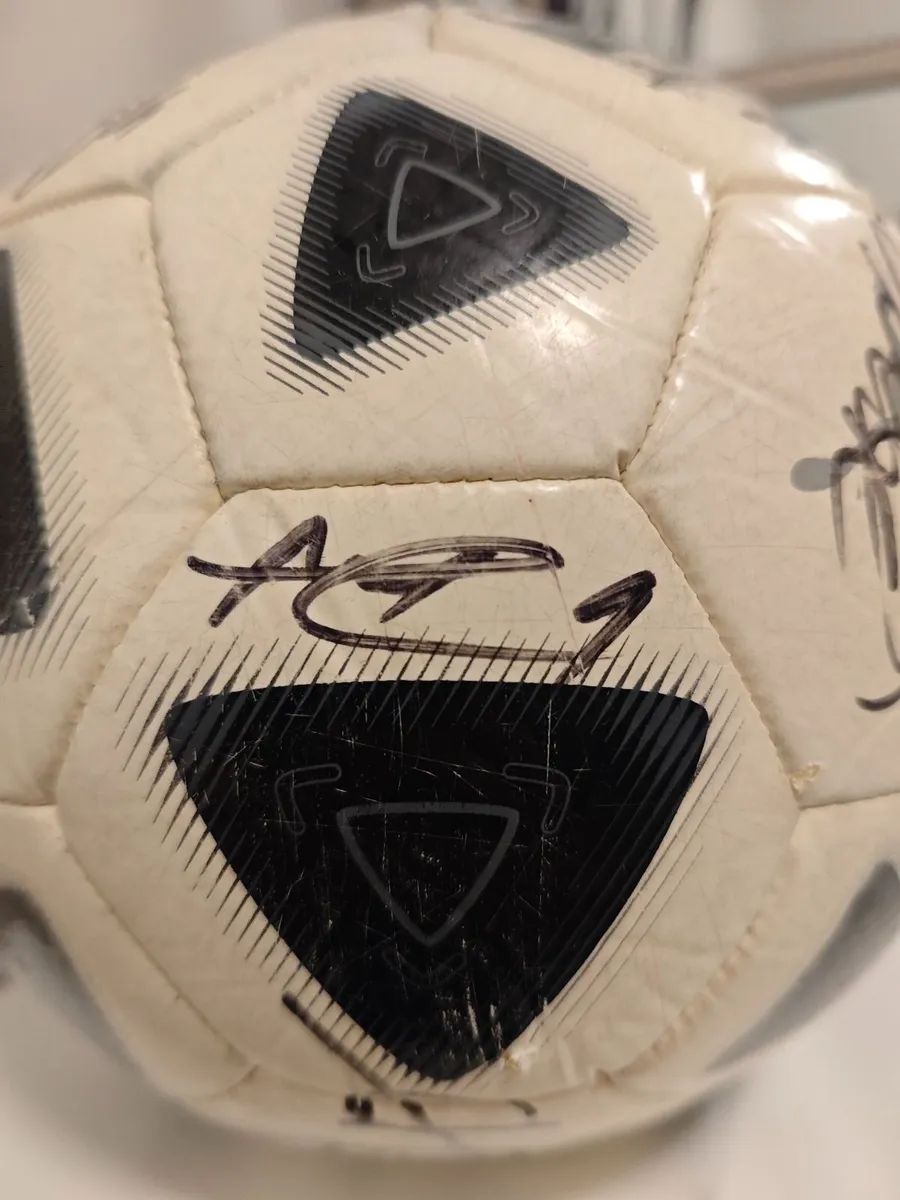 Signed Football – Ireland v Ukraine 2022 - Image 4
