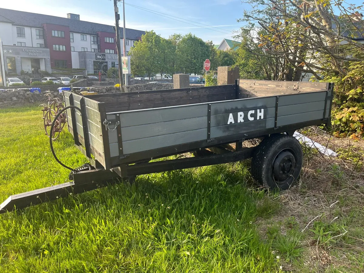 Tipping trailer - Image 2