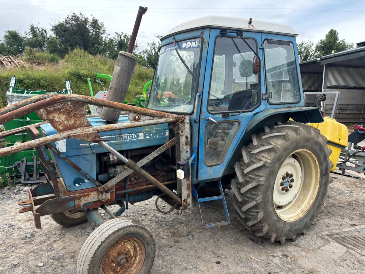 Front loader to suit Ford 6600 - Image 2