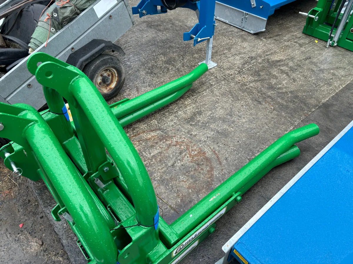 New Cashels Bale Handler - Image 2