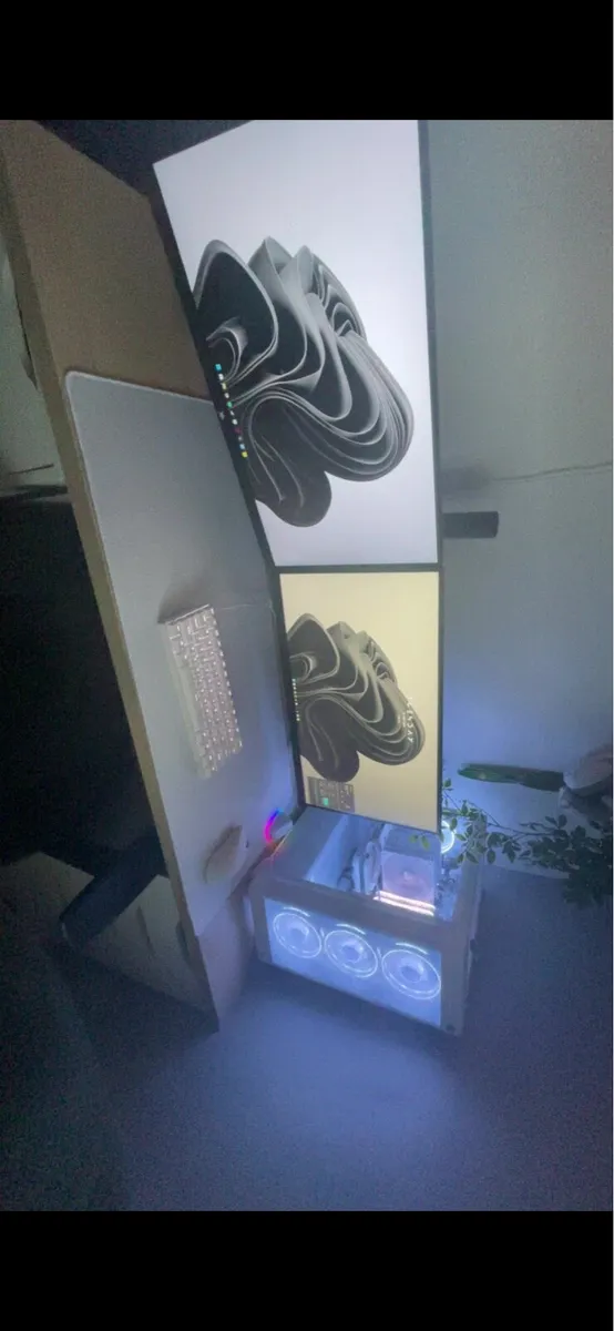 Gaming monitors - Image 1