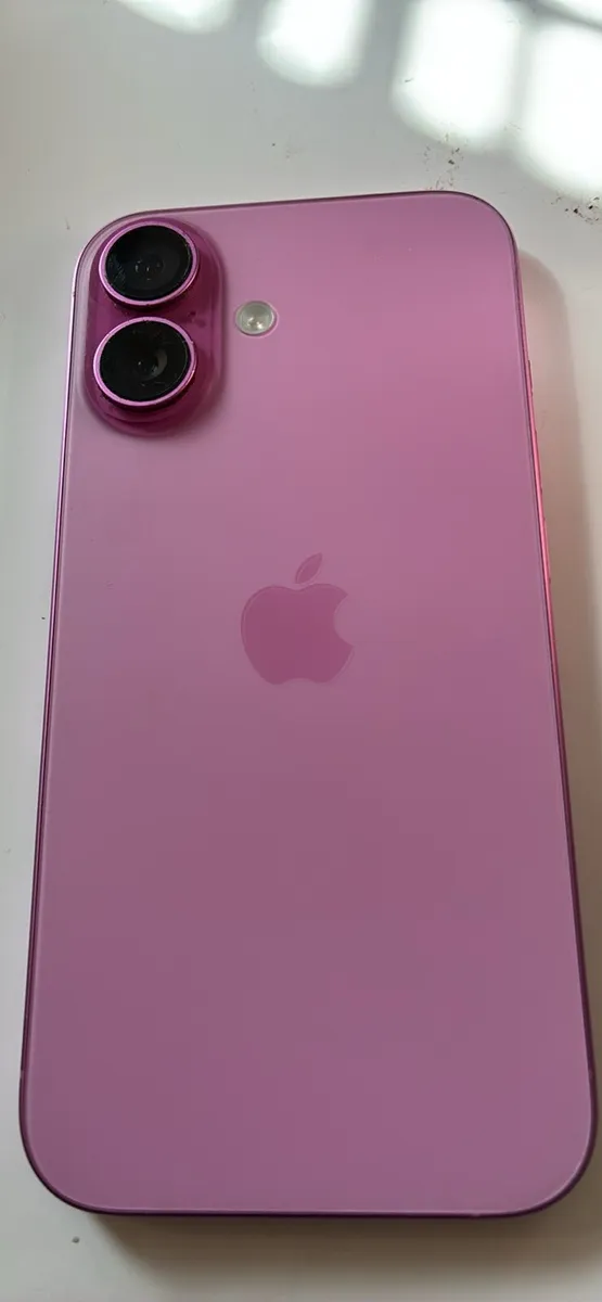 iPhone - Image 2
