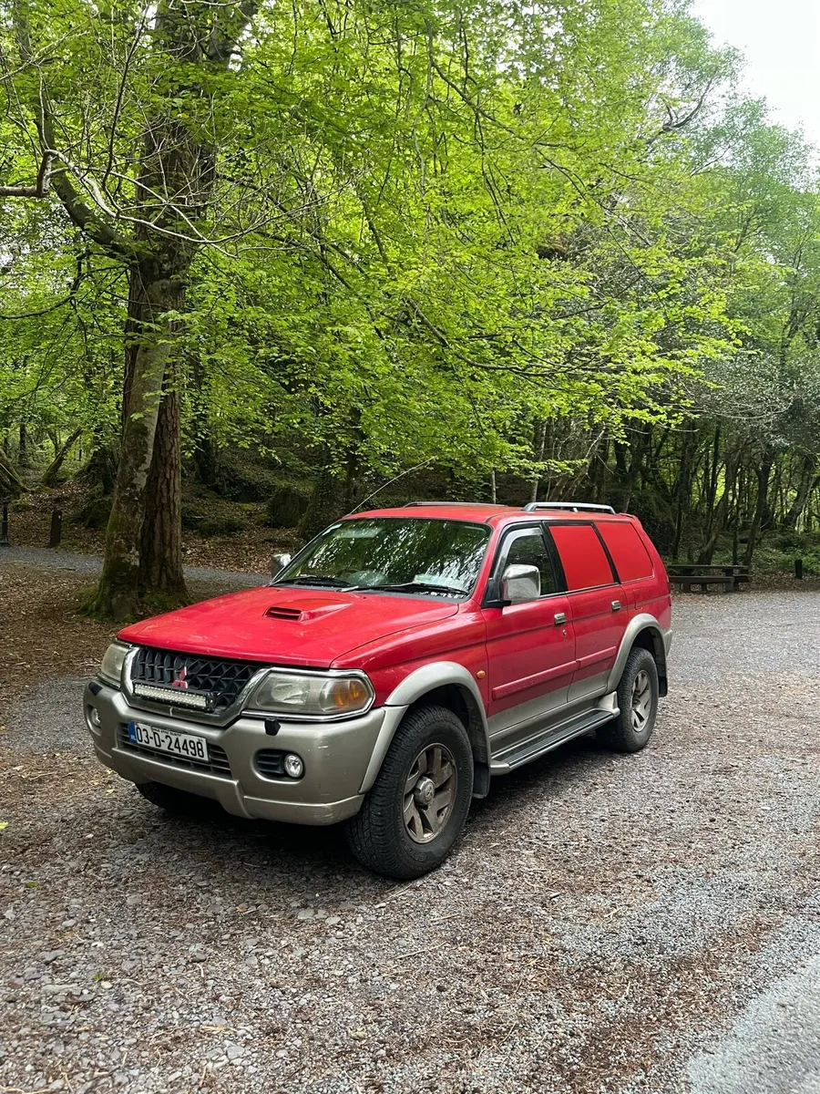 Mitsubishi Pajero Sport - Image 1