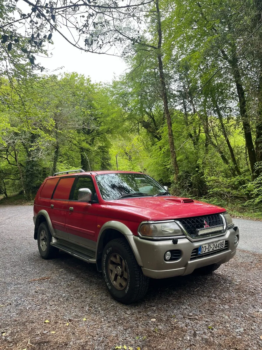 Mitsubishi Pajero Sport - Image 2