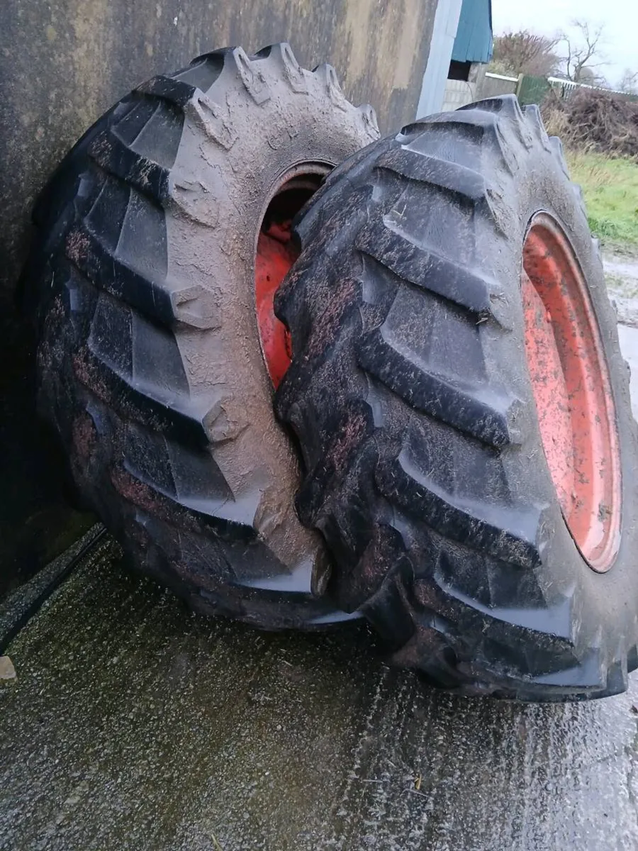 Tractor tyre - Image 2