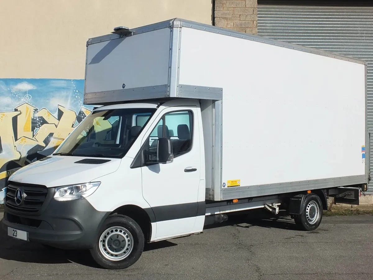 2023 Mercedes-Benz Sprinter Luton Box Van - Image 1