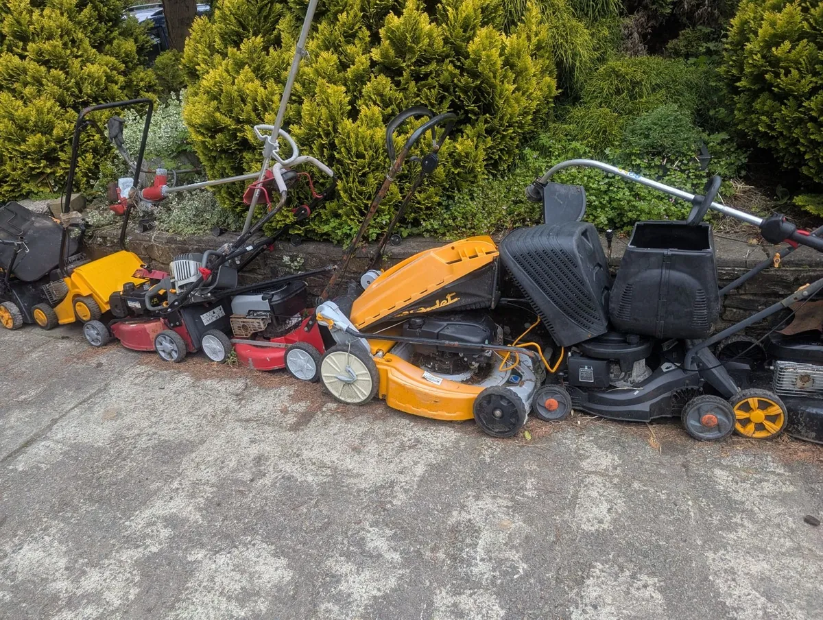 9 Lawnmowers For Parts or Repair - Image 4