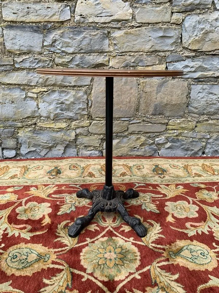 Vintage cast iron bistro table. - Image 4