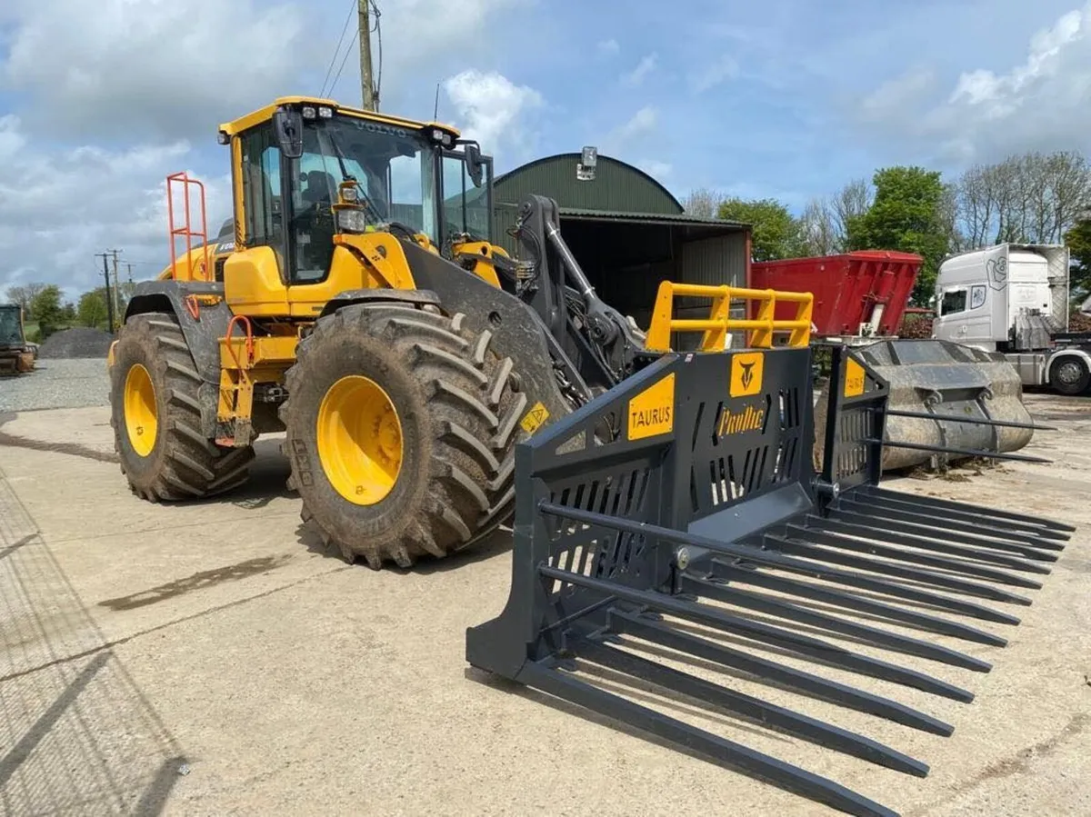 New 14ft Prodig folding silage fork - Image 2