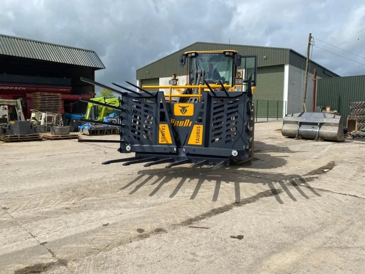 New 14ft Prodig folding silage fork - Image 3