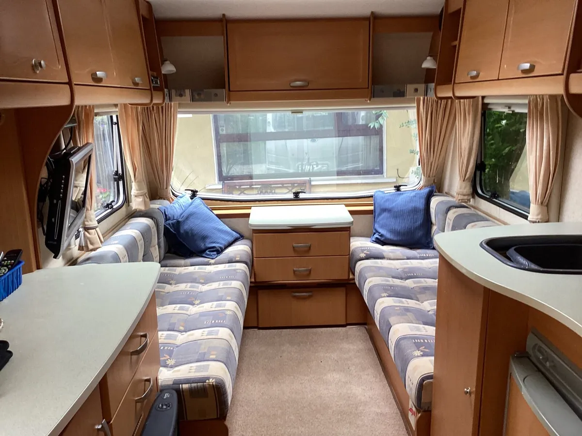 Bailey Ranger 460/2/(2008) 2 berth caravan - Image 4