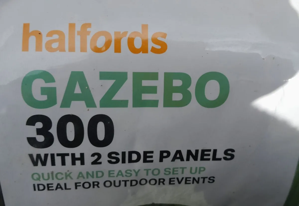 Gazebo 300 (Halfords) - Image 1