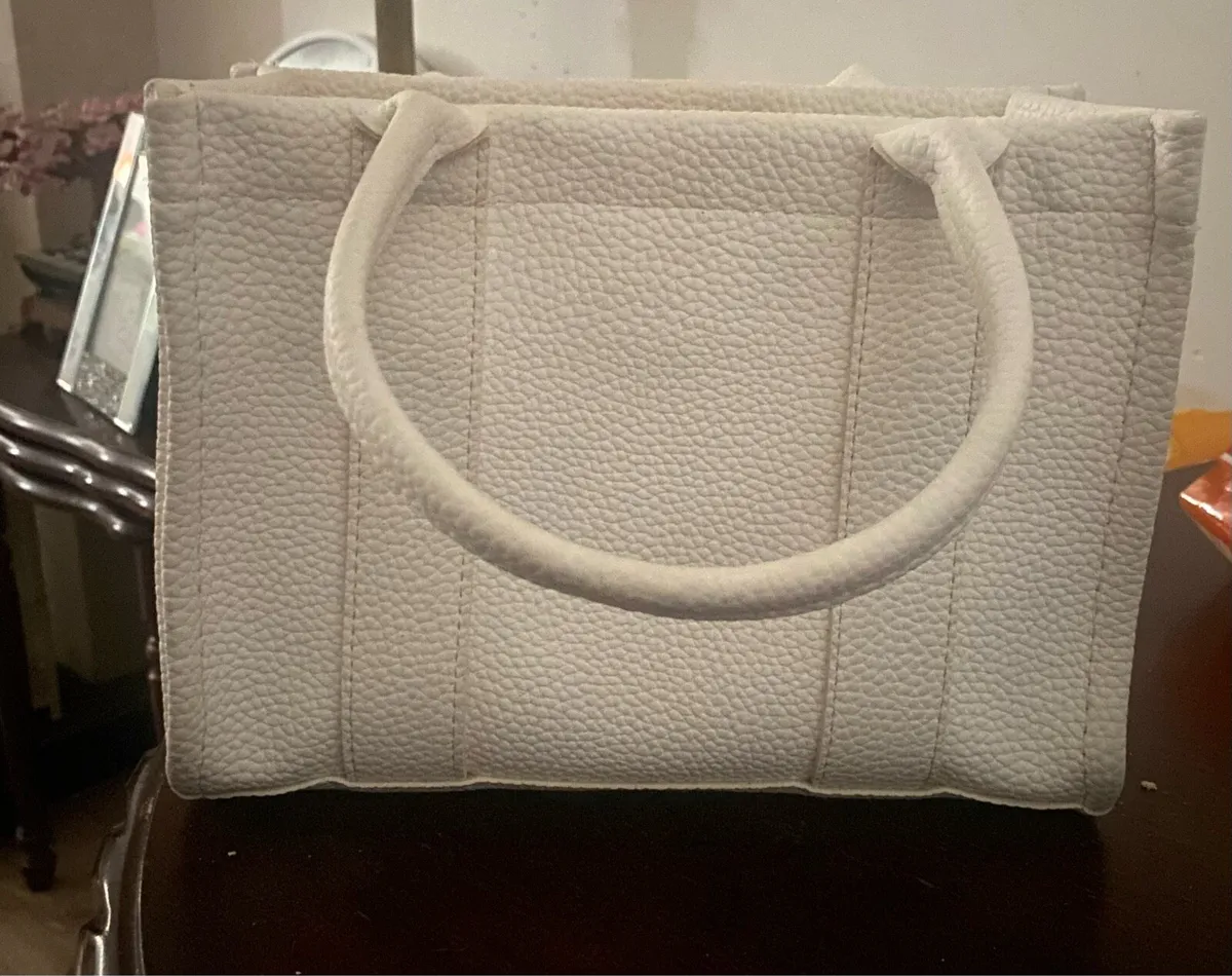 Small White Leather Marc Jacobs Tote Bag - Image 3
