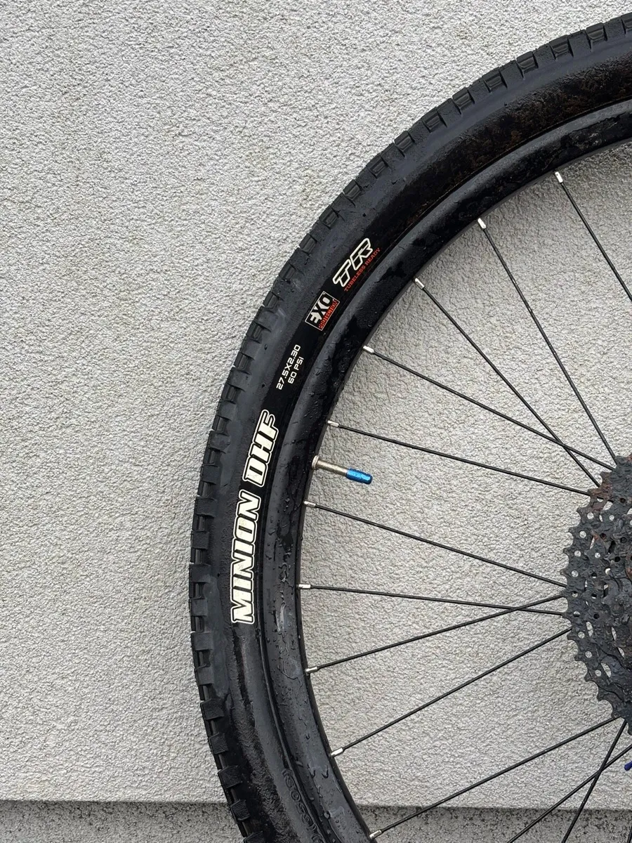 Giant Talon Men’s Mountain Bike - Image 4