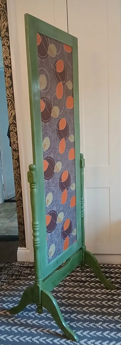 Vintage screen/panel divider. - Image 1