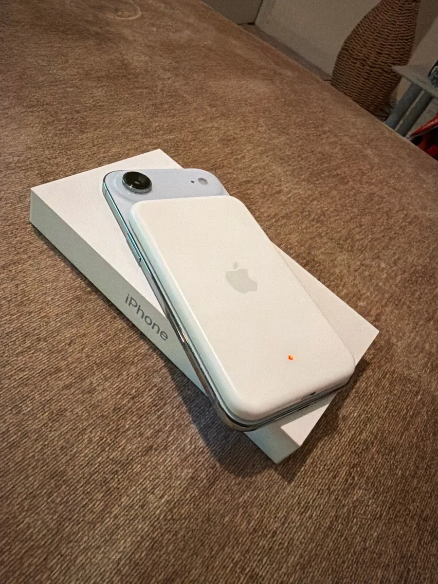 iPhone Air 256gb sky blue - Image 3
