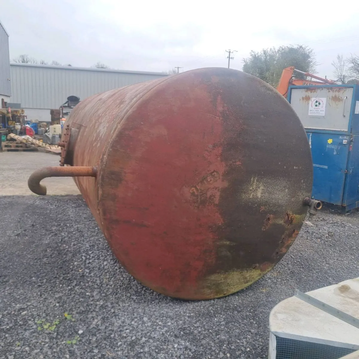 Oil tank - Image 3