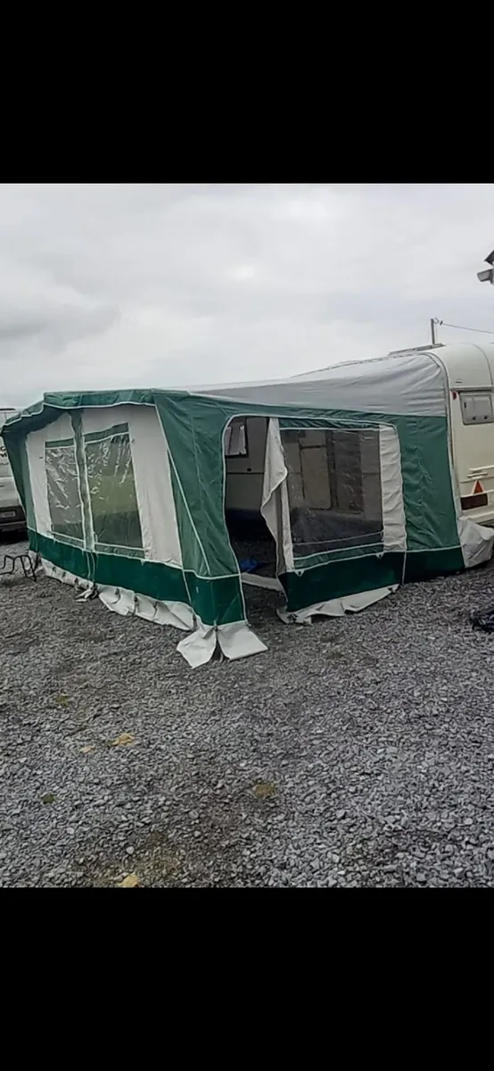 Buccaneer 4 berth caravan with awning - Image 3