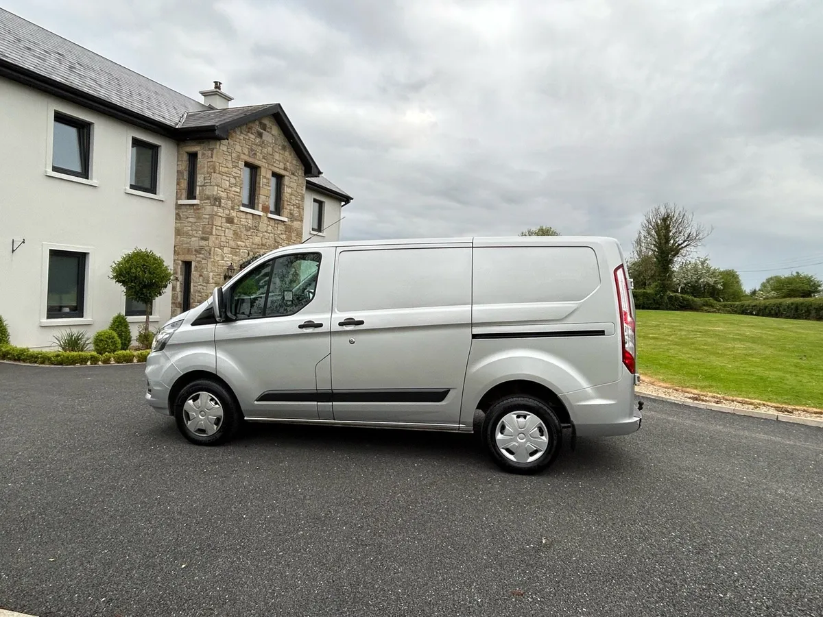 2023 Ford transit custom - Image 4