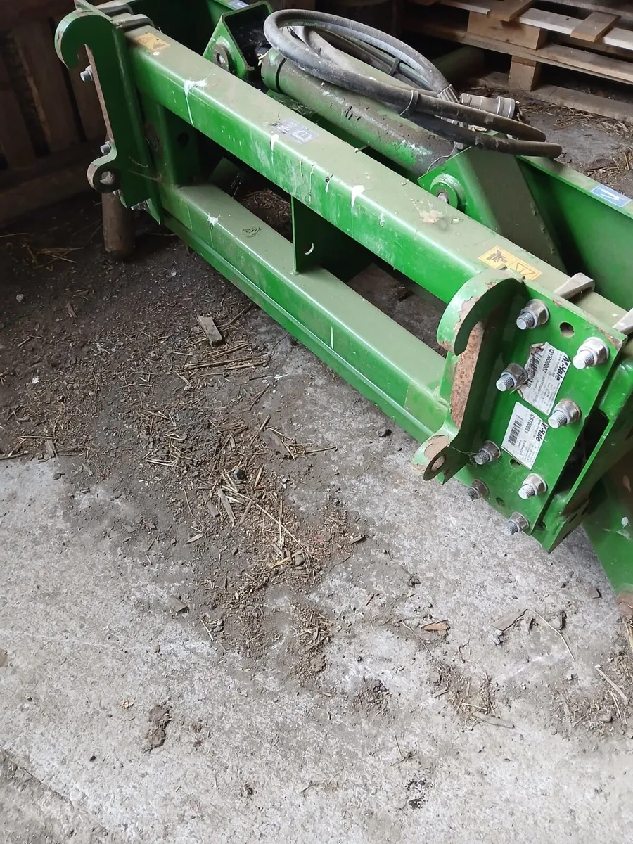 Bale Lifter - Image 2