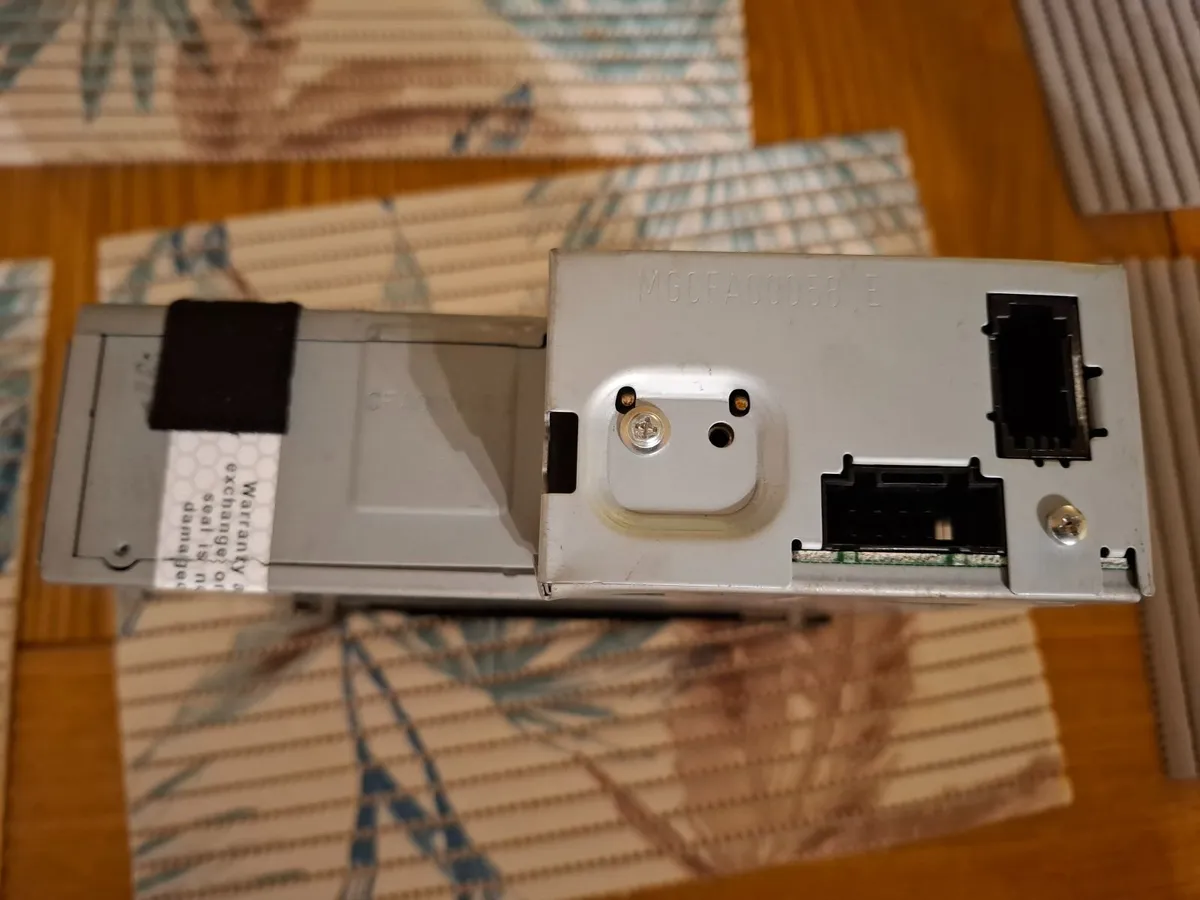 AUDI 6 Disc CD Changer - As NEW - Will fit most... - Image 2