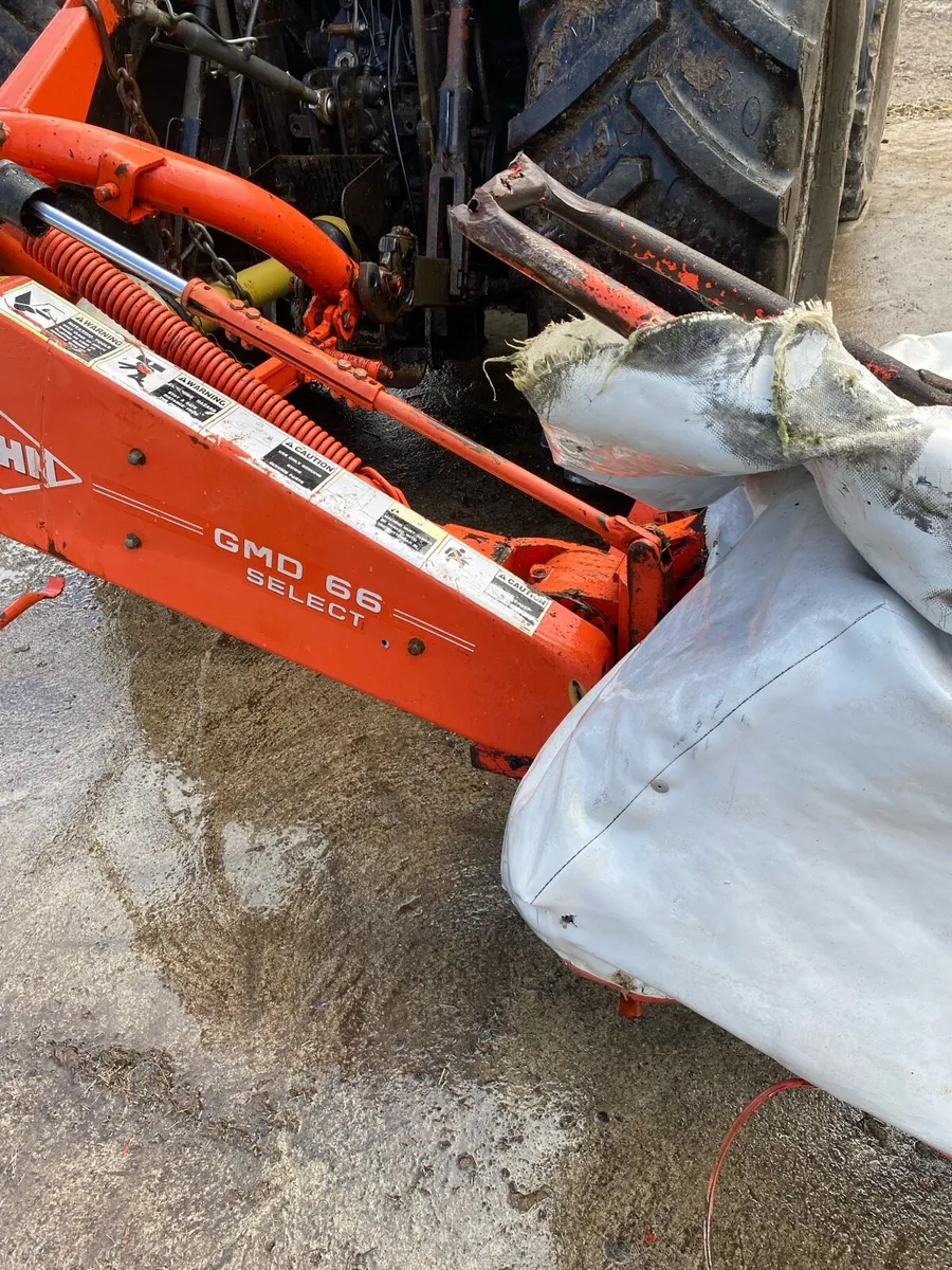 KUHN GMD 66 Select 8 ft Disc Mower - Image 4