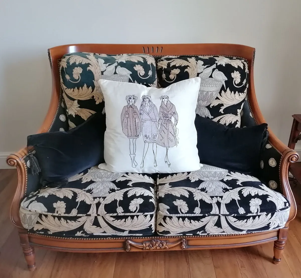 Two seater sofa - Image 2