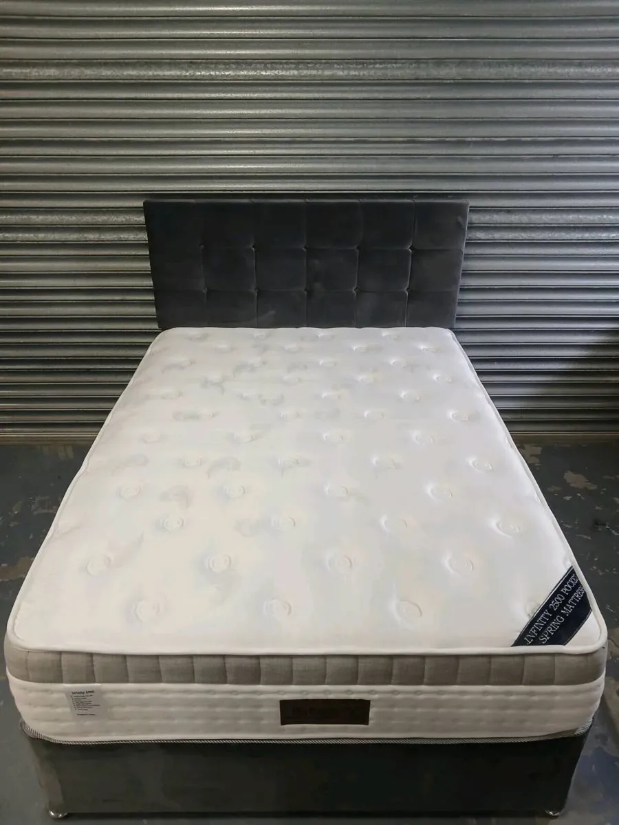 4ft6" Double bed mattress & headboard 
🚚 - Image 2