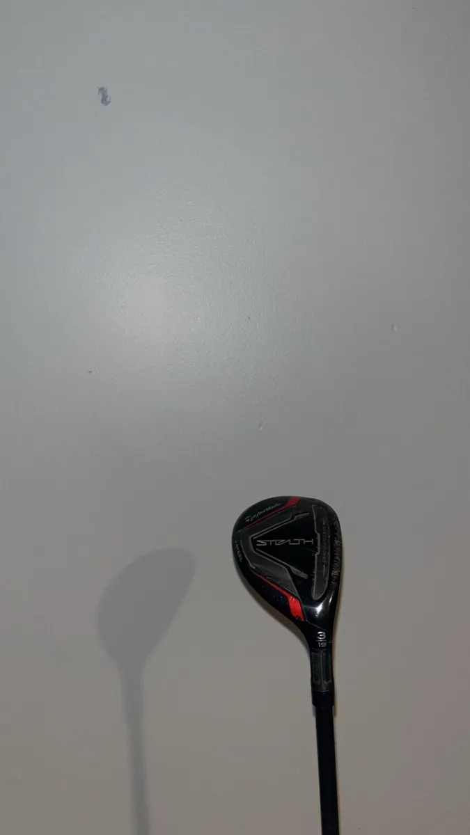 Taylormade stealth 3 hybrid - Image 1
