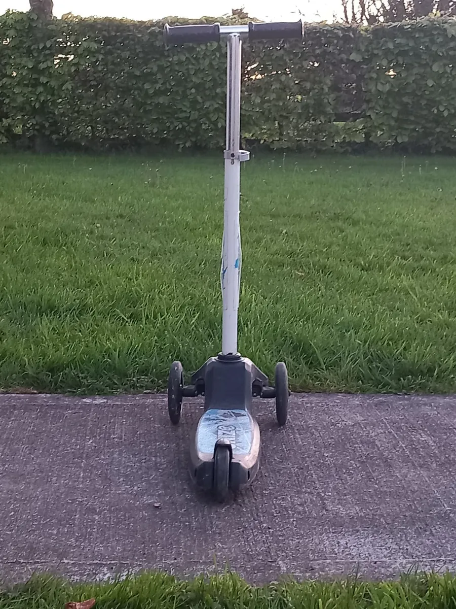 Scooter - Image 1