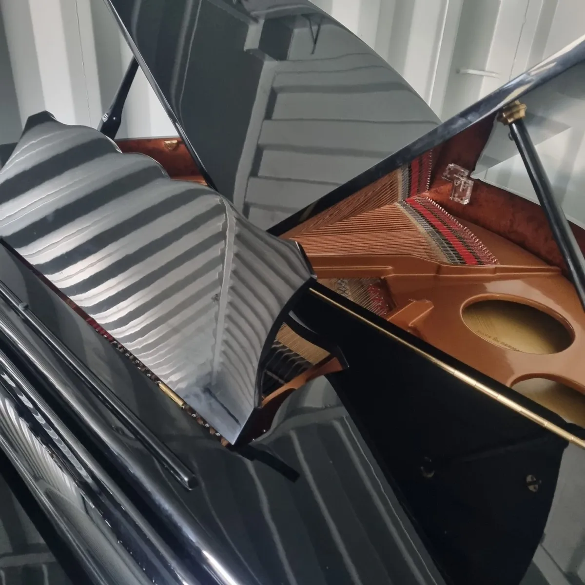 EDELWEISS G52 BABY GRAND PIANO - Image 3