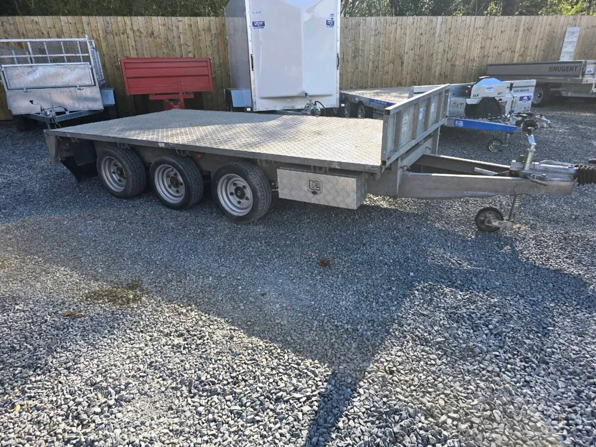 Used dale kane 12x6ft tri axle flatbed trailer - Image 1