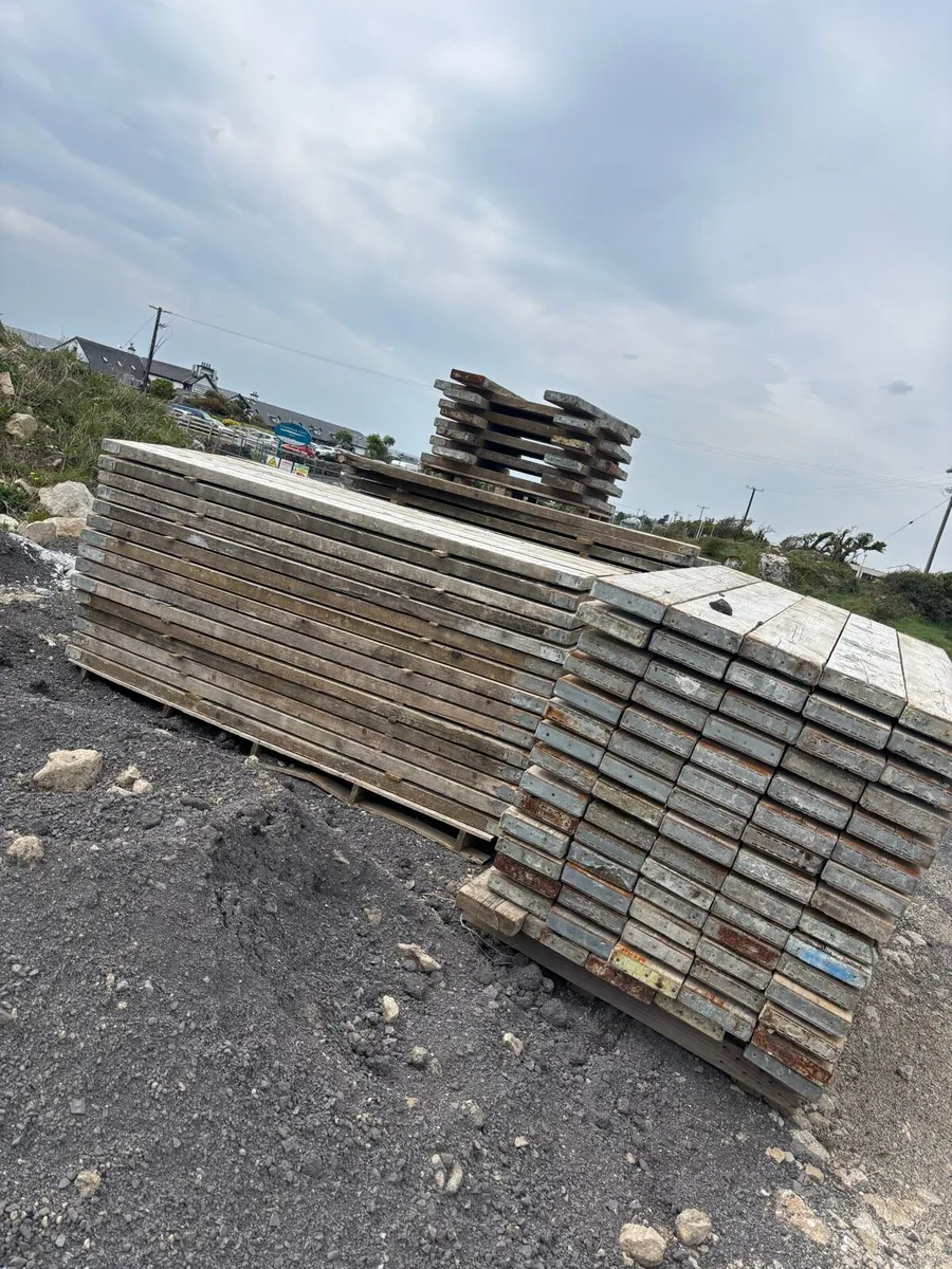 Scaffolding for sale - Image 2