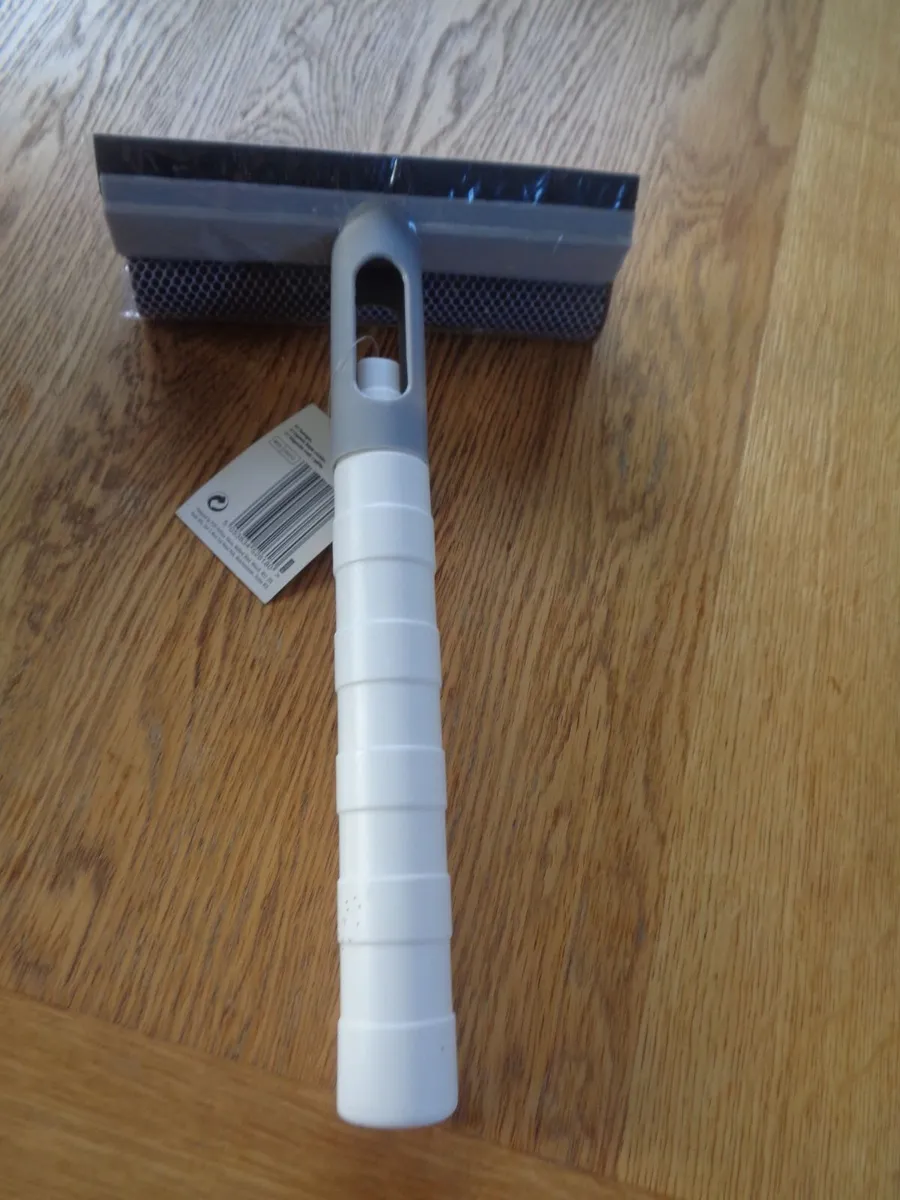 Window Squeegee for Sale - Image 4