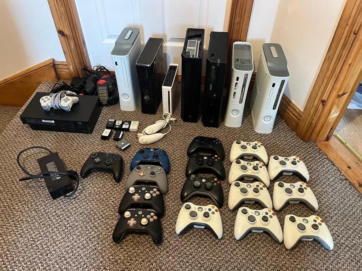Electronics Consoles,Controllers (Parts / Repair) - Image 1