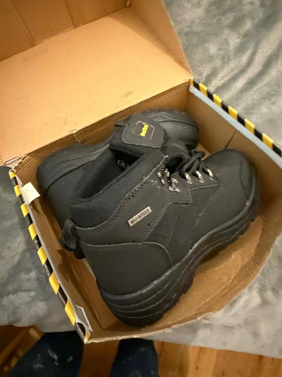 New man shoes (work shoes) size 9 - Image 1