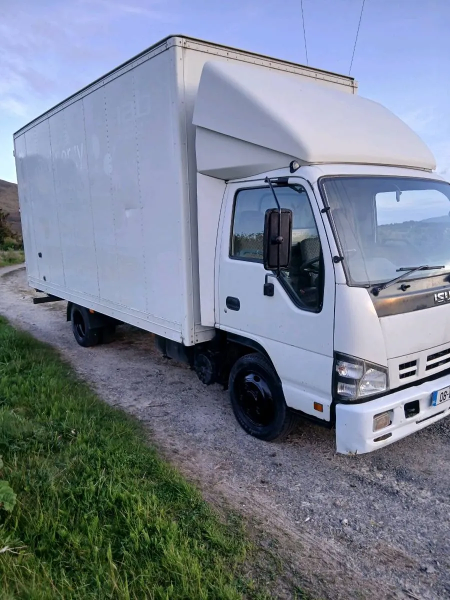 Isuzu - Image 1