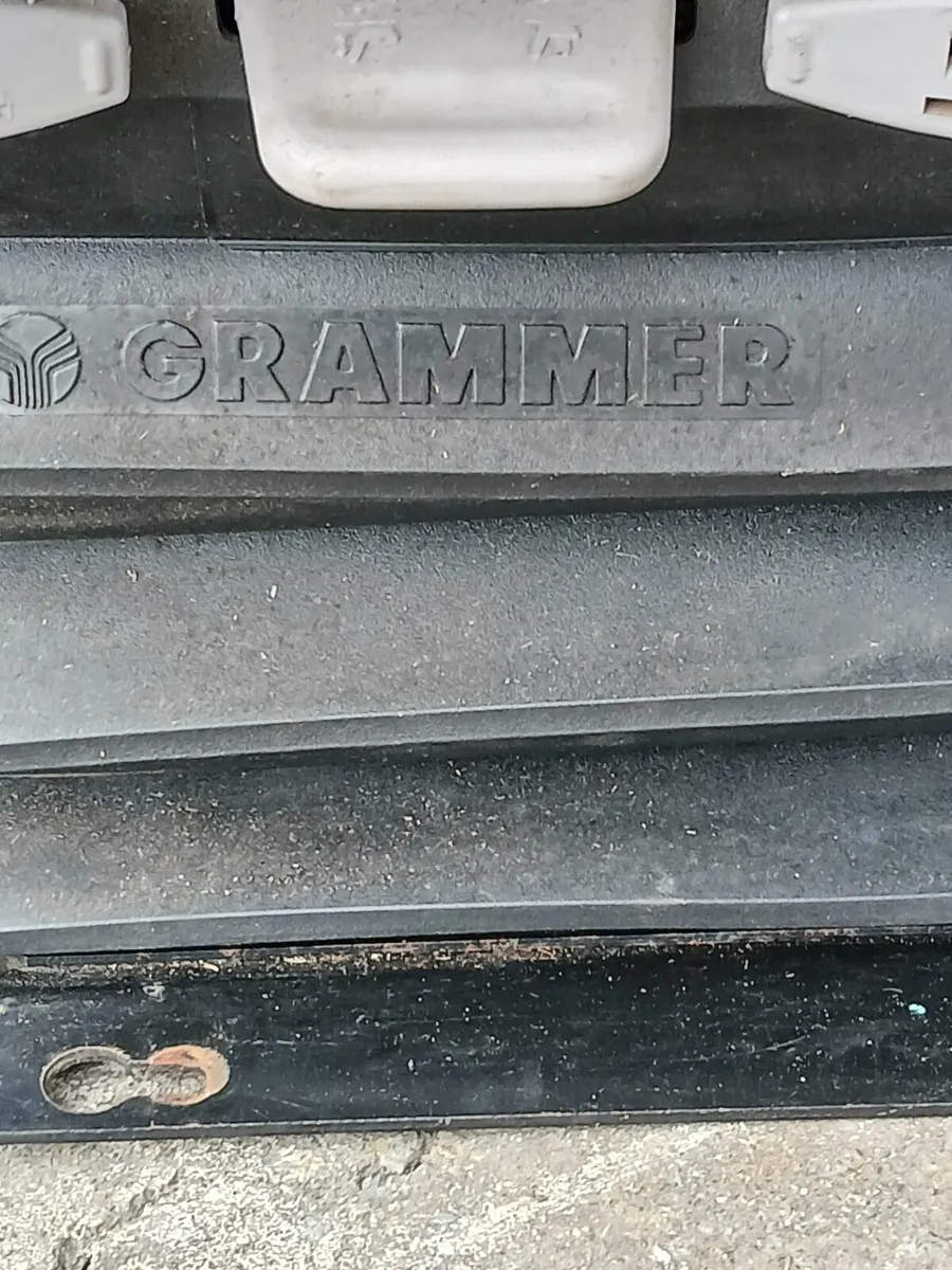 New Holland Seat (Grammer) - Image 4