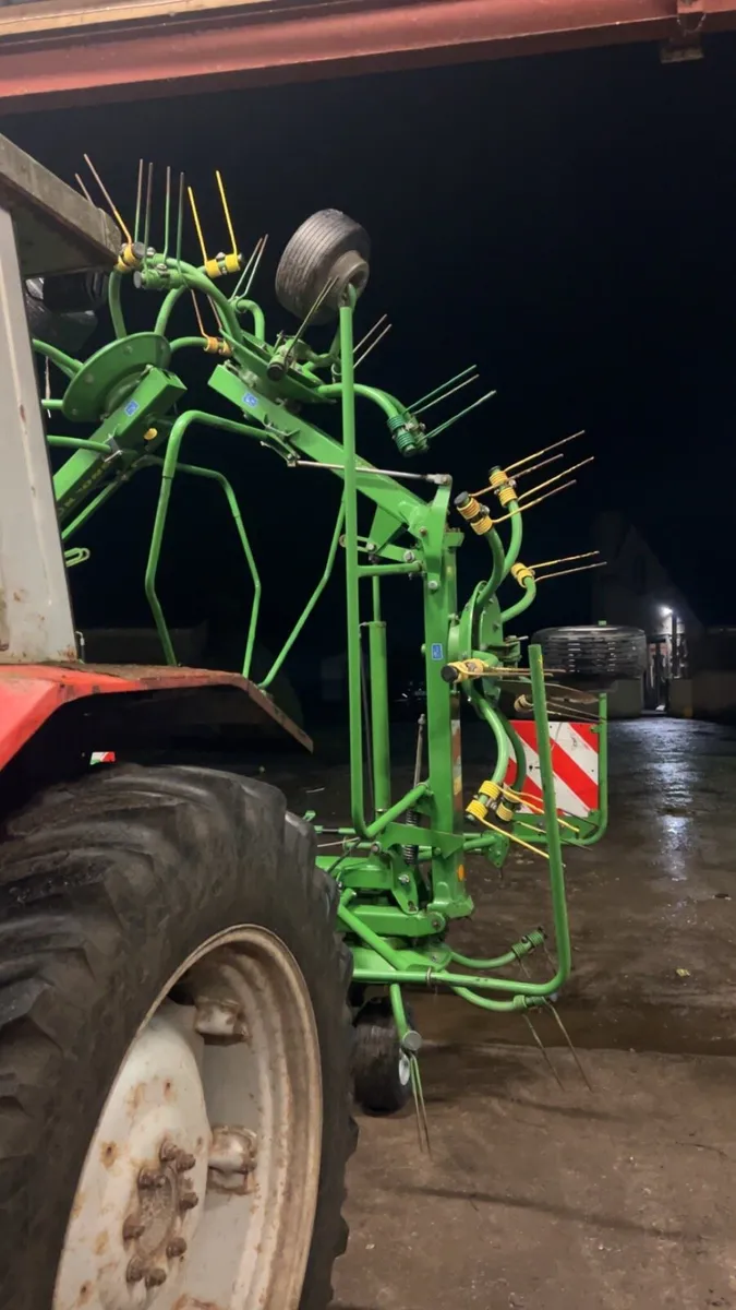 Krone Tedder - Image 1