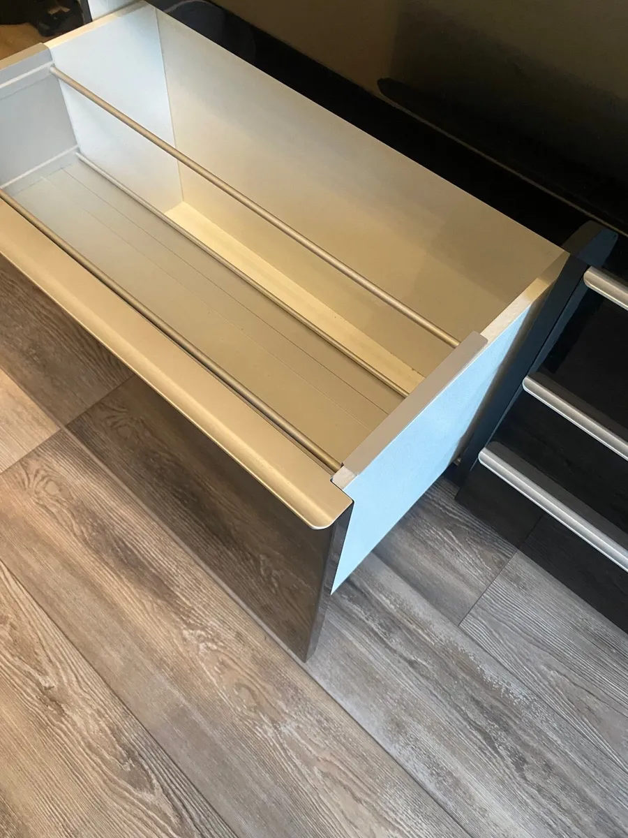 Tv / Media unit - Image 2