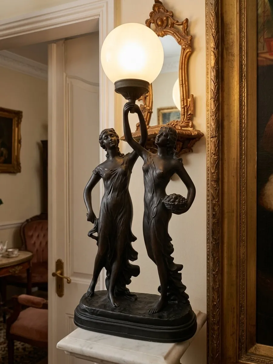 Art Deco very large lamp  Postage available - Image 3