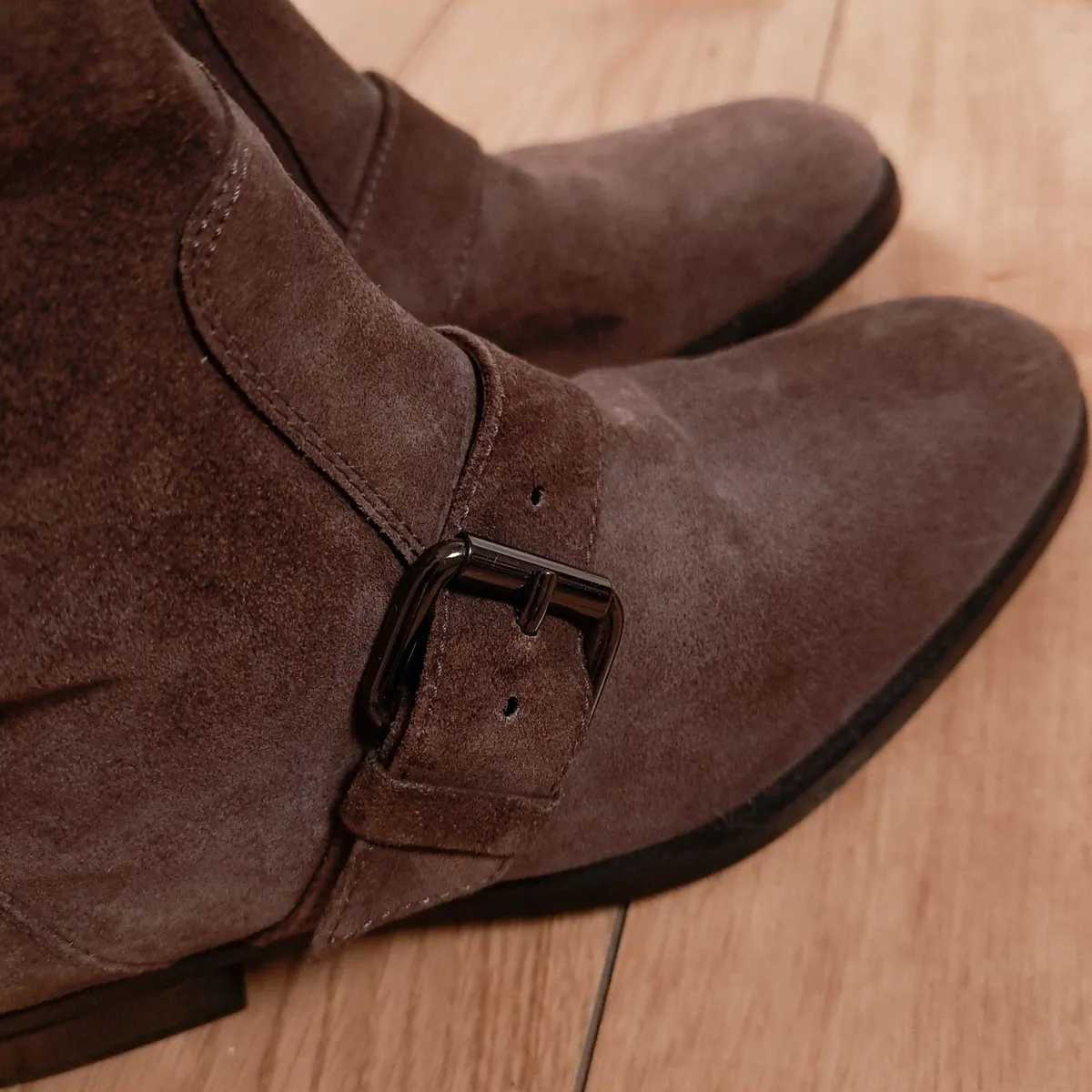 Tods Brown Knee High Suede Buckle Boots Size 36.5 - Image 3