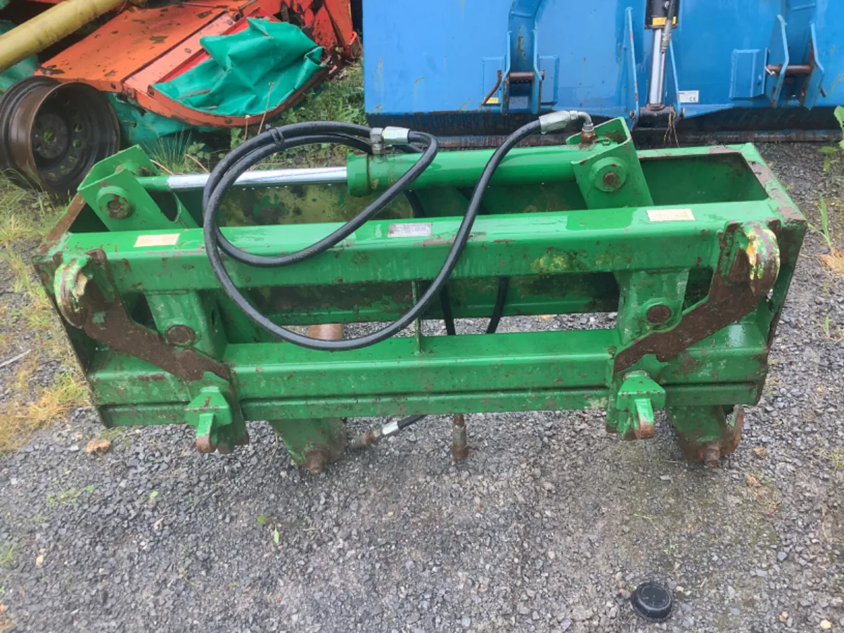 Used McHale hydraulic bale handler. - Image 3