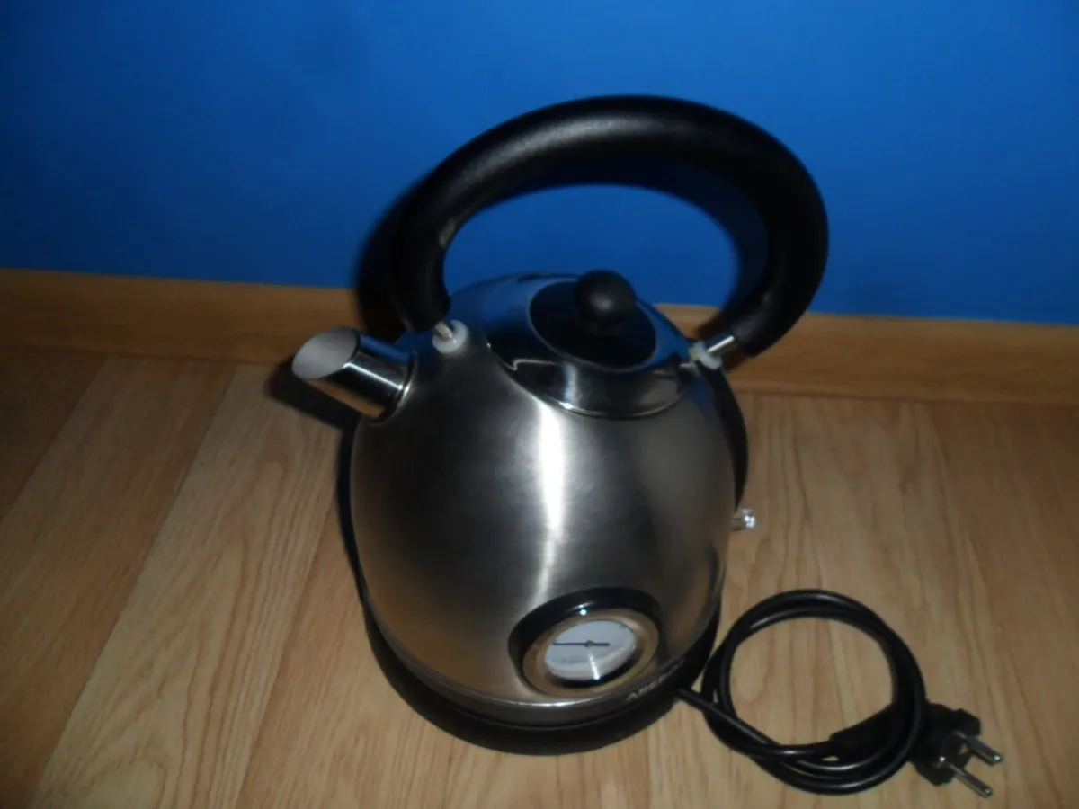 AREBOS AR-HE-WK 3000W Retro Electric Kettle - Image 4