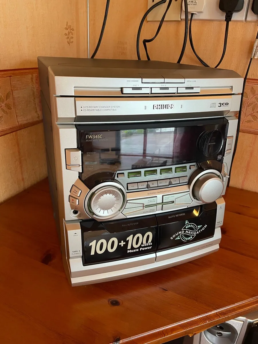 Hi Fi and Corner Piece - Image 3