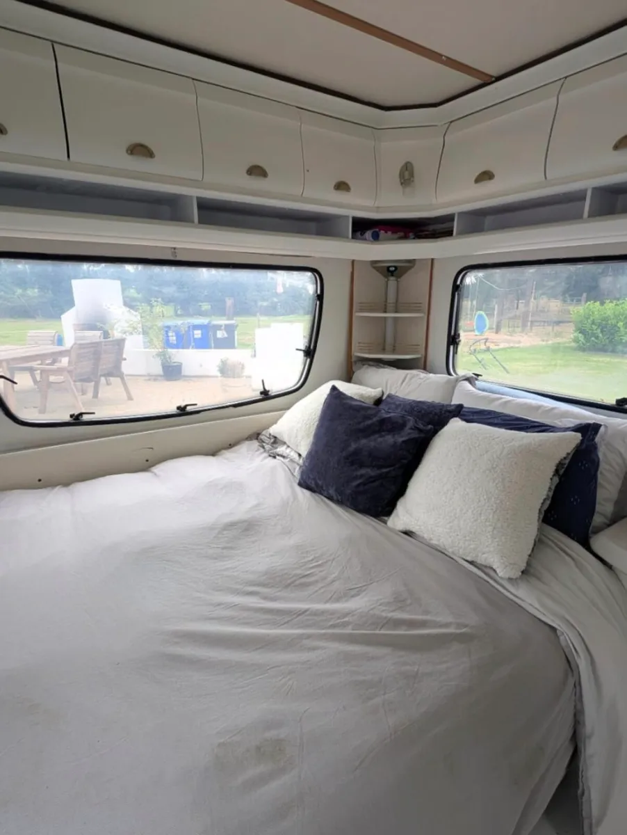 6 berth caravan - Image 3