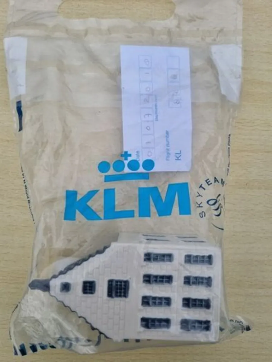 KLM Delft Blue miniature house - Image 1