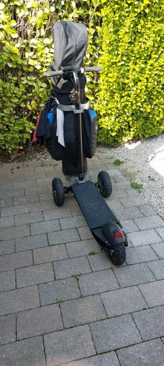 Electric golf scooter - Image 2