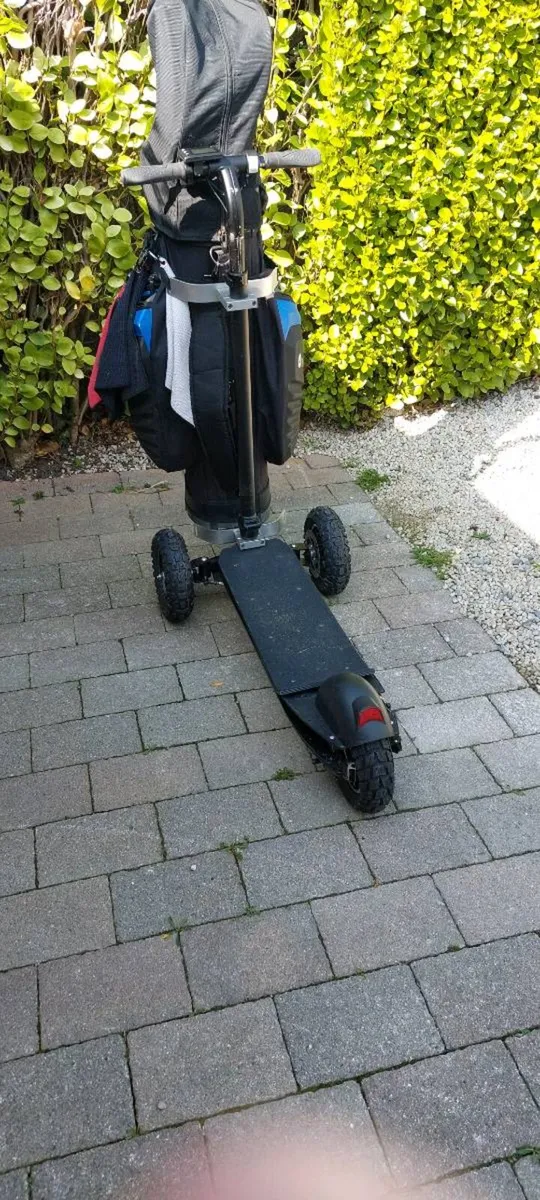 Electric golf scooter - Image 3